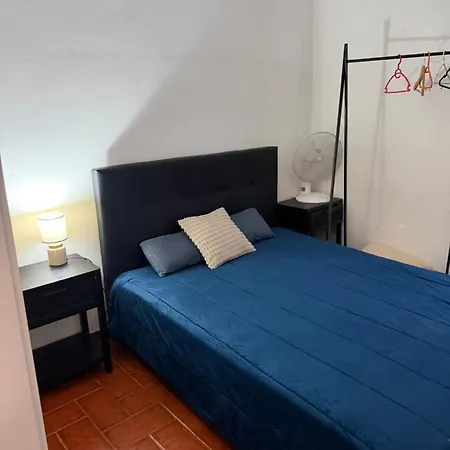 Um Apartment Odivelas (Lisbon)