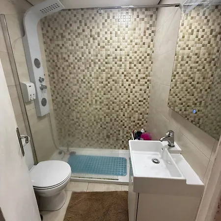 公寓 Um Em Um 奥迪韦拉什